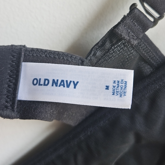 NWOT Old Navy Mesh V-Neck Bralette Top in Women's M - Picture 13 of 14